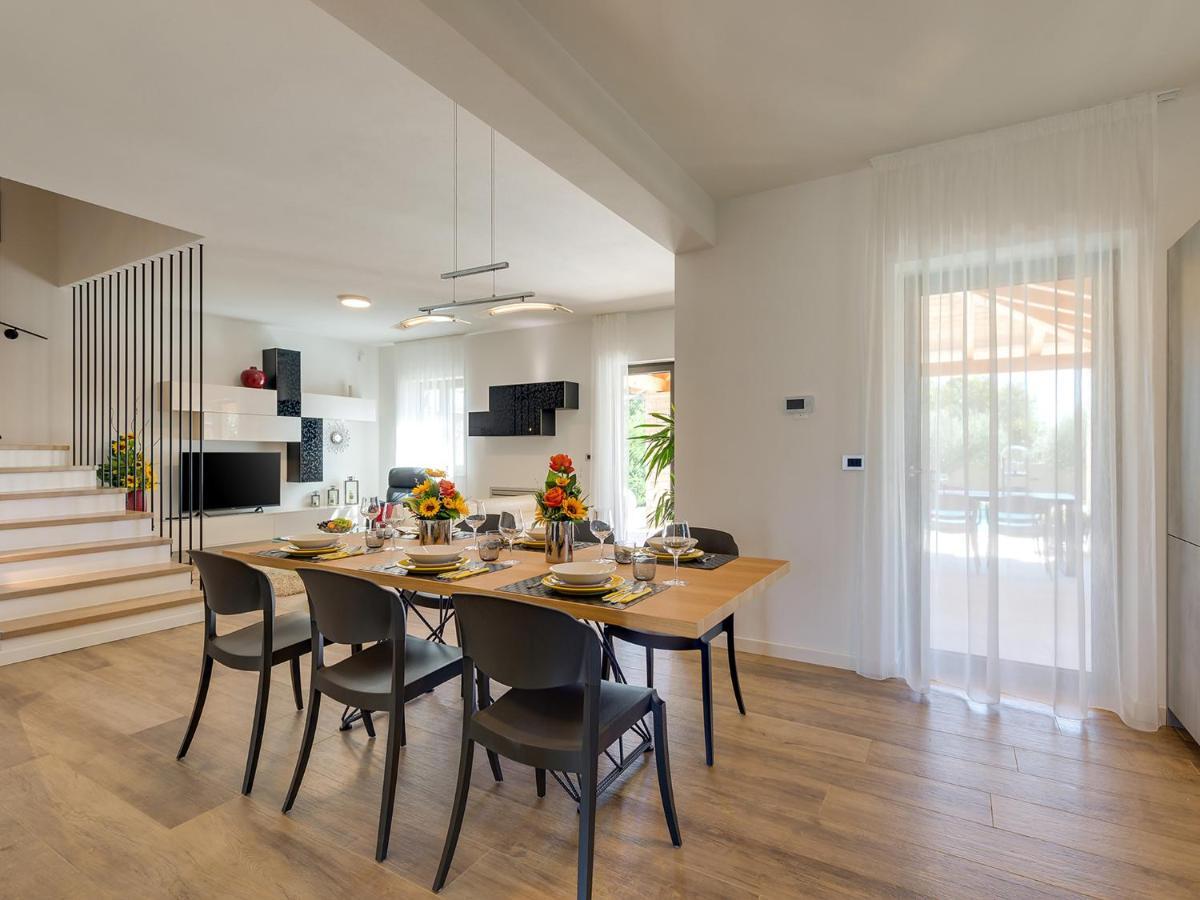 Villa Flora Vabriga Tar-Vabriga Esterno foto
